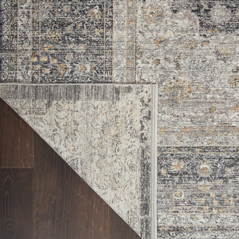 Turaab Oriental Indoor Rug, Rectangle 5'3" x 7'3"