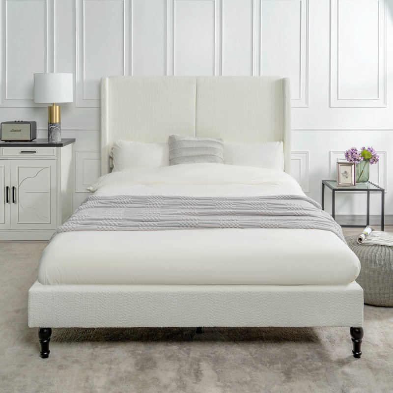 08B5A90DB1244AB7B5254BABA5B69A8A, White, Queen