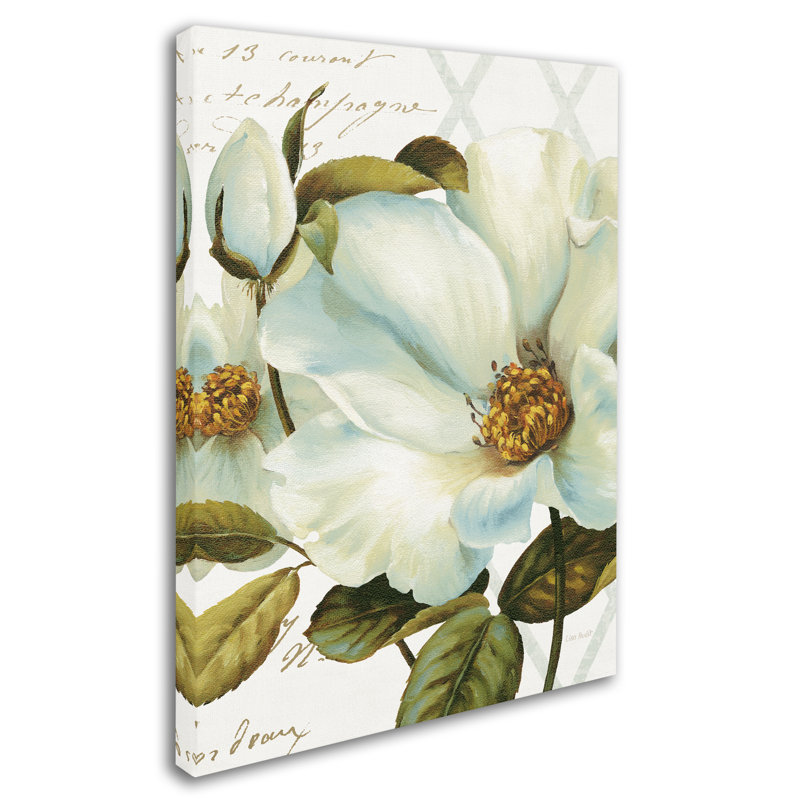 «White Floral Bliss II Crop», reproduction sur toile tendue, H 19 po x l 14 po