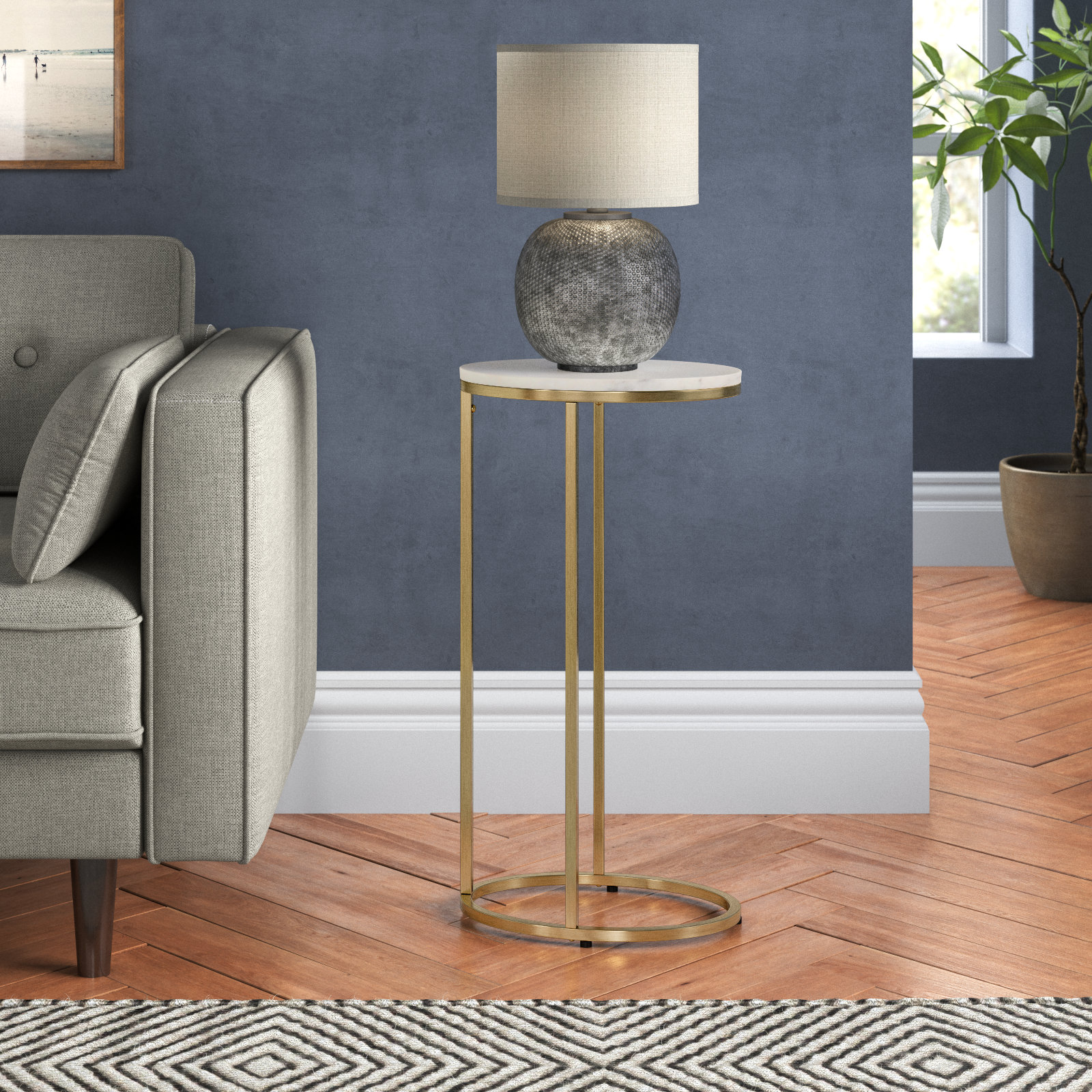 Vib End Table, Gold