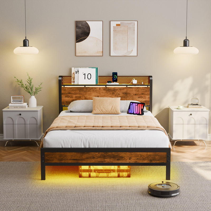 Cadre de lit avec tête de lit avec rangement, cadre de lit plateforme en métal avec rangement, lumières DEL et station de charge