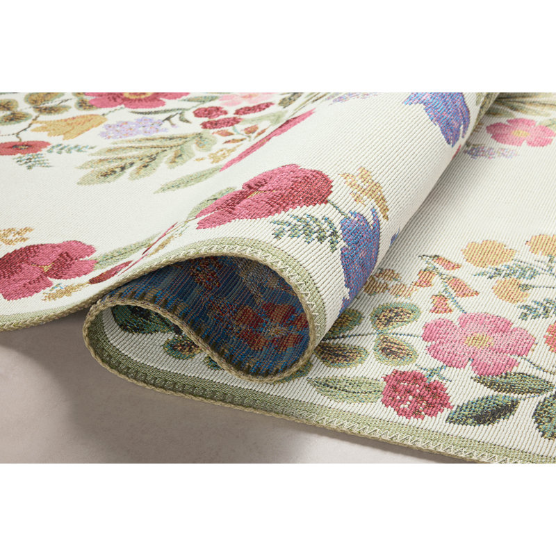 Cream Floral Wool and Synthetic Indoor/Outdoor Area Rug 6'-7" x 9'-4"