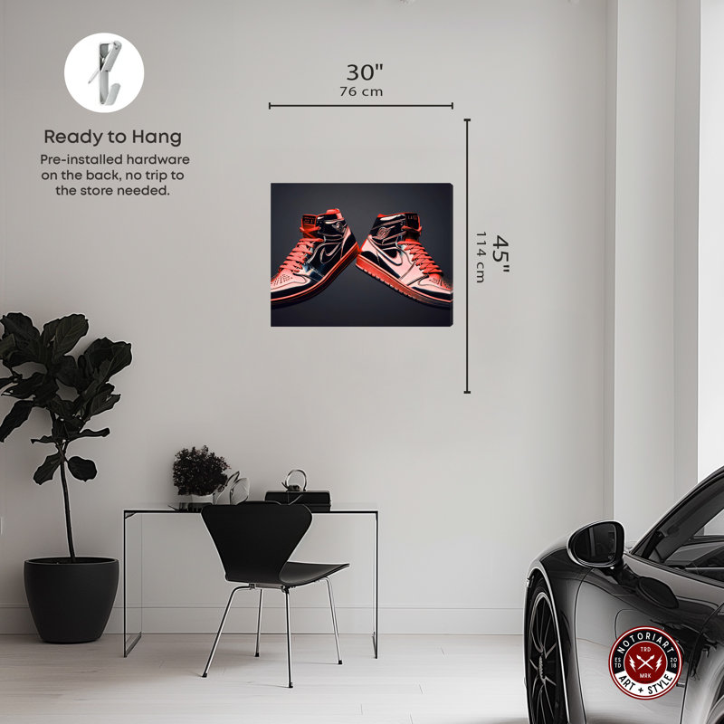 "Sneaker" sur toile Notoriart, Toile tendue, H 45 po x l 30 po