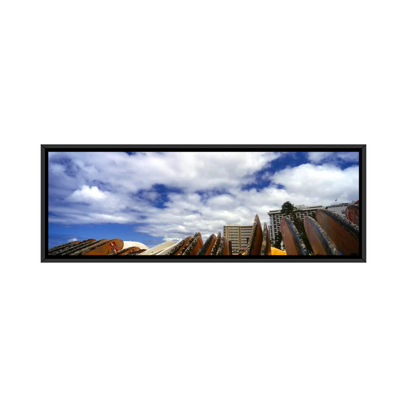 « honolulu, oahu, hawaii », reproduction de photo sur toile, H 20 po x l 60 po x P 1,5 po, Cadre noir