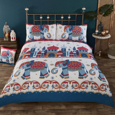 Kingsview Wildlife Duvet Cover Set with Pillowcases Included
