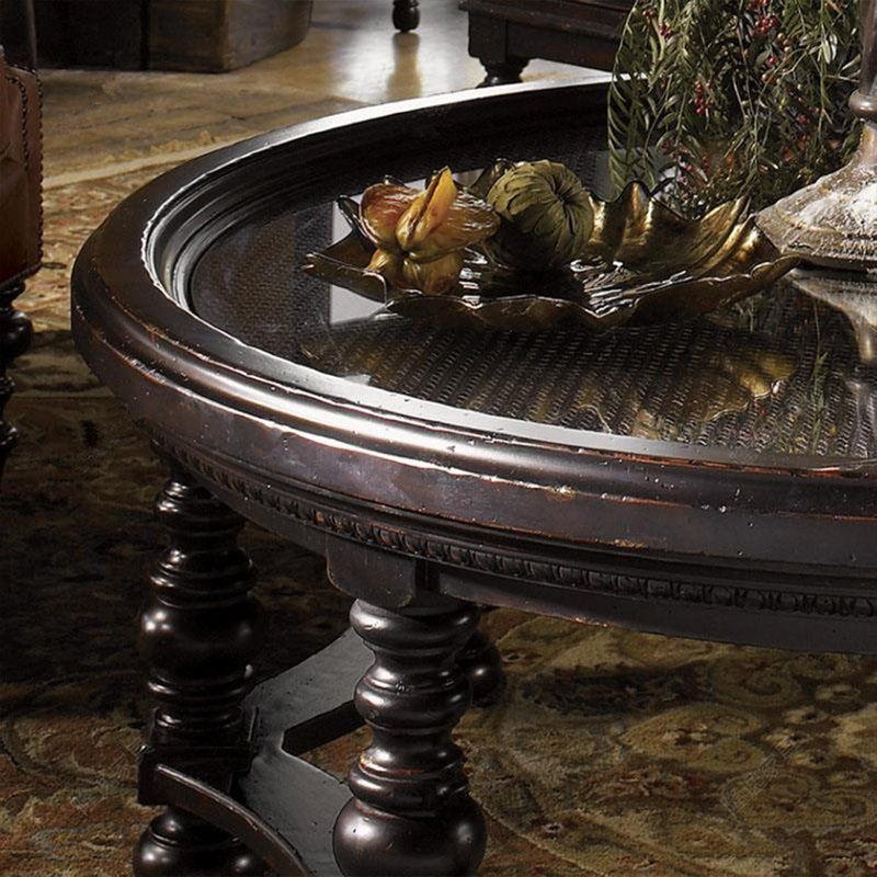 Table basse classique et élégante, H 18,9 po x L 43,31 po x l 43,31 po
