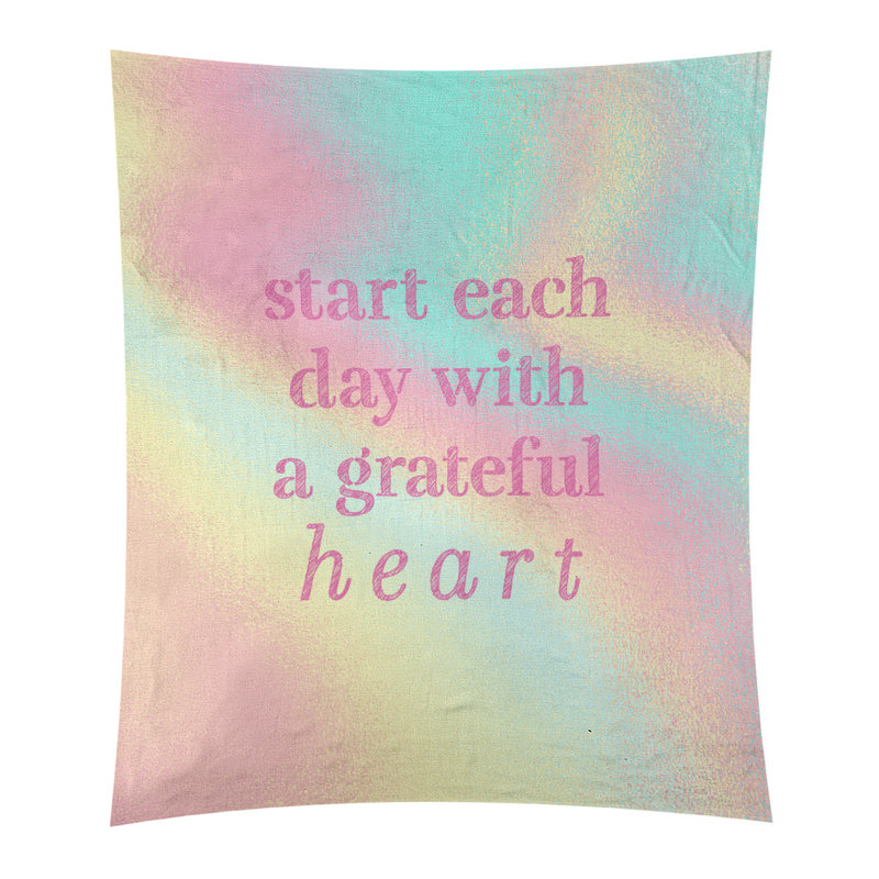 Tapisserie citation à l’écriture en polyester, H 104 po x l 88 po, Arc-en-ciel pastel
