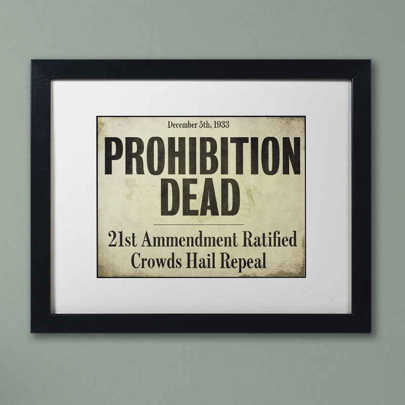 «Prohibition» par Jadaya, art textuel encadré, Blanc, H 16 po x l 20 po x P 0,5 po, Toile avec cadre argenté