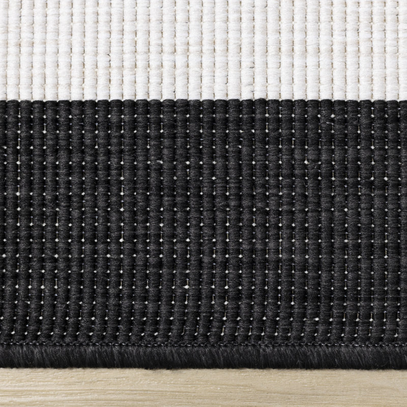 Coquillon Indoor / Outdoor Rug, Rectangle 5'3" x 7'7"