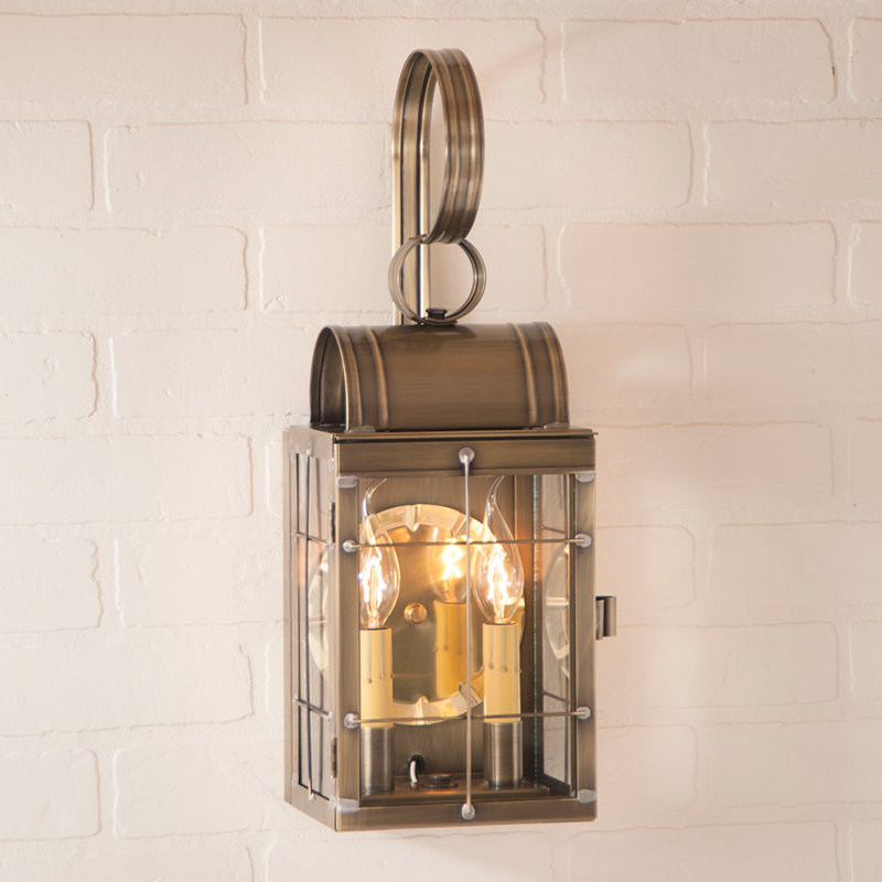 Lanterne murale d'extérieur 2 lumières Kincaid, Laiton délavé