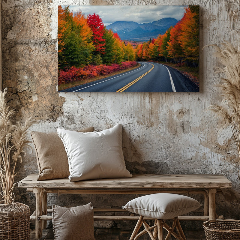 Toile, une route sinueuse qui se déploie à travers un paysage d'automne bordé par Trees Ablaze, H 9 po x l 12 po