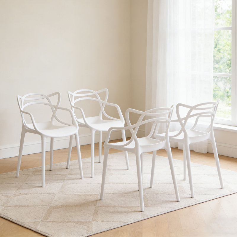 Ensemble de 4 chaises en plastique