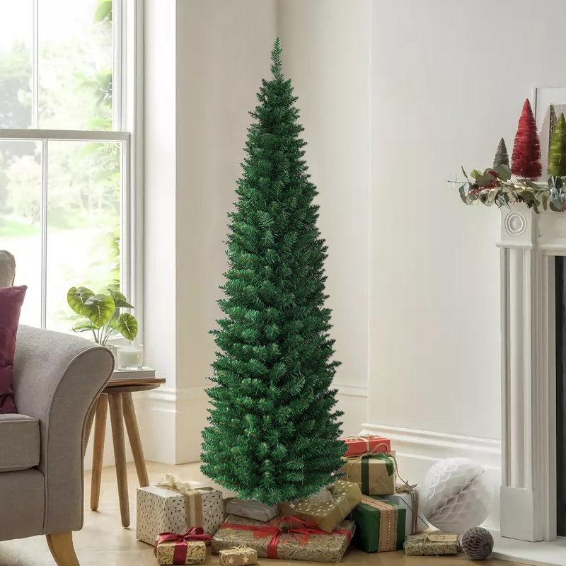 Sapin de Noël vert élancé, H 6 pi