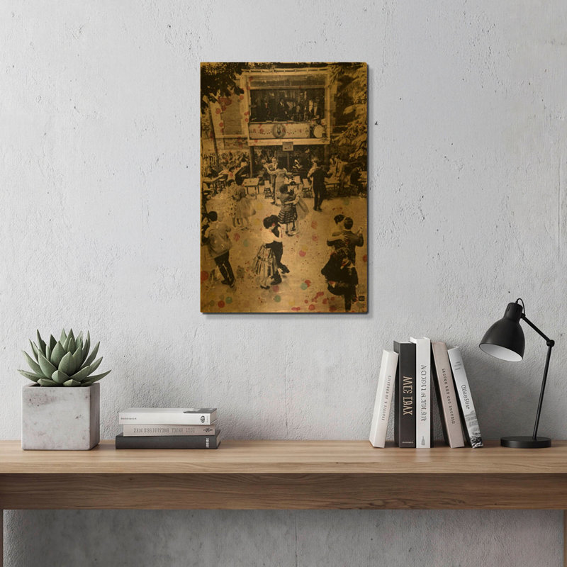 «Dance With Me Paris» par DB Waterman, art mural en métal doré, 16 po x 24 po, 16 po x 24 po