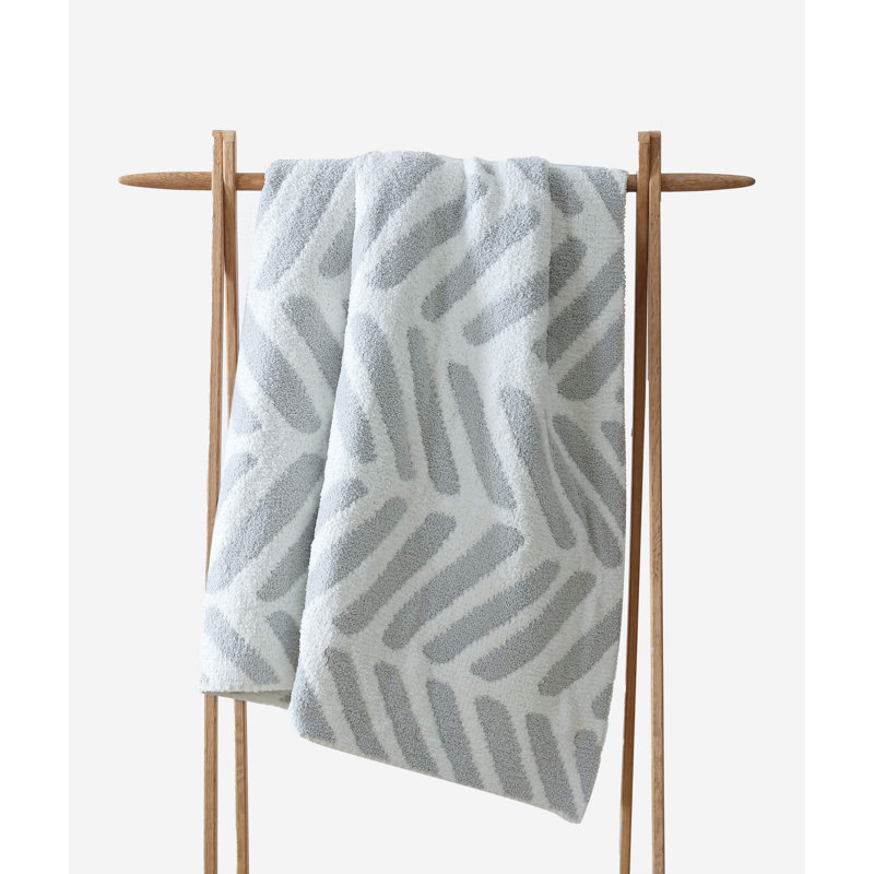 Tulum Throw Blanket, Cloud Gray/Off White Geometric