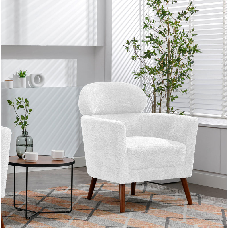Chaise d'appoint en sherpa Arunjit avec pieds en bois d'hévéa, Sherpa blanc