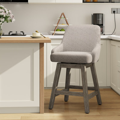 Tabourets de bar pivotants en polyester rembourré, hauteur du comptoir, avec dossier ergonomique ; chaises d'îlot de cuisine en bois massif avec accoudoirs et repose-pieds ; capacité de charge : 159 kg ; couleur : taupe clair.