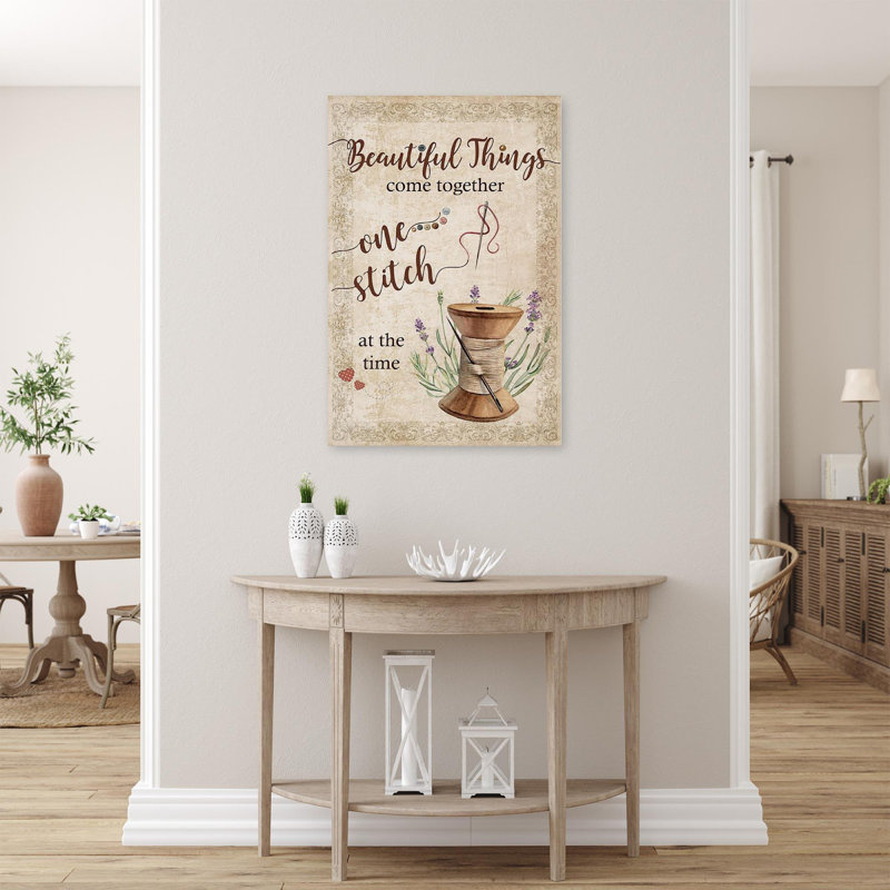 «Sewing Beautiful Things Come Together One Stitch at the Time», impression sur toile tendue, H 14 po x l 11 po x P 1,25 po