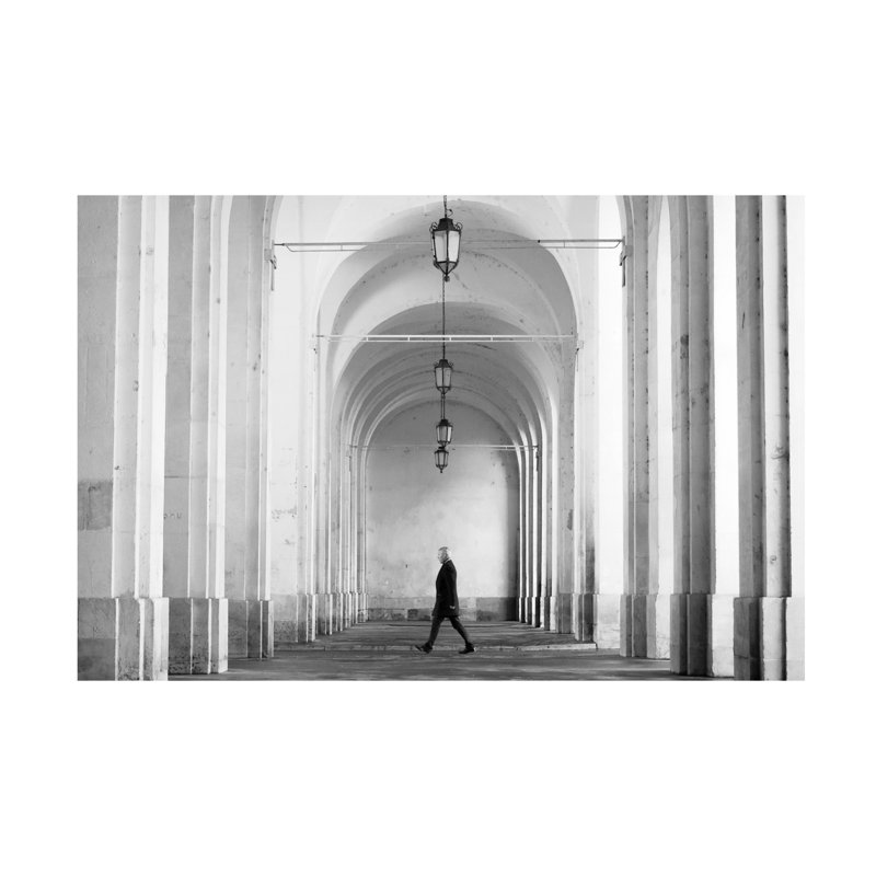 Go Muroiwa  Nancy Canvas Art, 22" H x 32" W