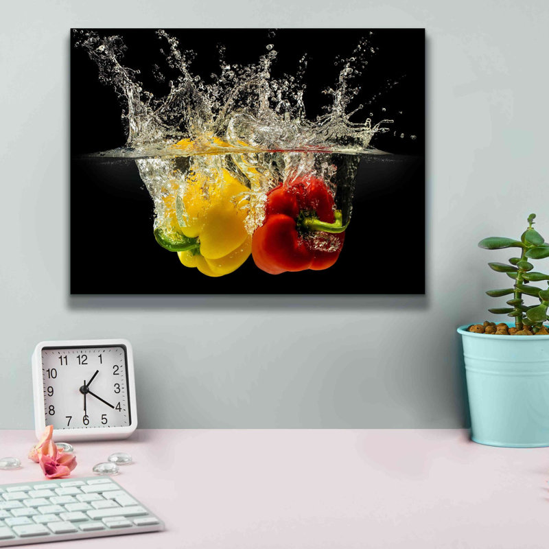 «Pepper Splash» par Epic Graffiti Portfolio - impression sur toile tendue, H 12 po x l 16 po x P 0,75 po