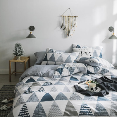 Microfiber Modern Style Comforter Set