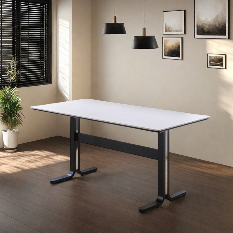 Table rectangulaire Modern, H 29,52 po x L 55,11 po x l 31,49 po, Noir