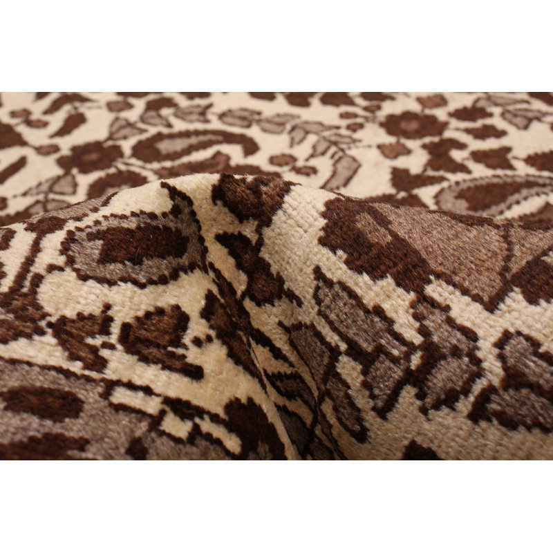 Tapis ivoire unique en laine 6 pi 11 po x 9 pi 8 po Yasmyn