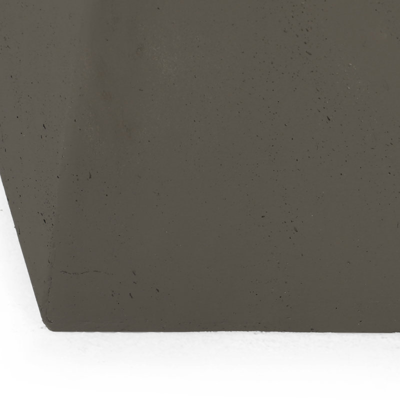 Table d'appoint en béton léger avec attrait moderne, de forme pentagonale, 15,68 po x 15,68 po x 17,7 po, sans assemblage, style basalte gris, l 15,68 po x P 17,7 po