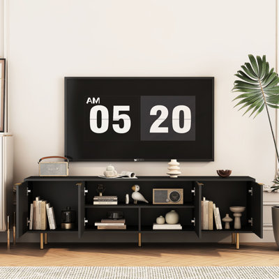 Meuble télé de 68 po de style cannelé noir, prise de courant, rangement pour téléviseur de 55 po et plus, centre de divertissement, mobilier de salon moderne avec décor