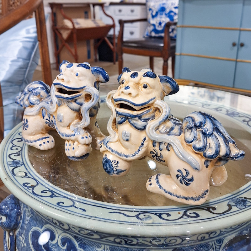 Animals Figurines & Sculptures, Blue/Cream, 5.5" H x 7" W x 3.5" D