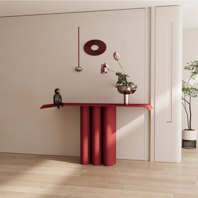 Console en métal de style médiéval