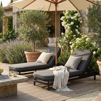 Ensemble de chaises longues d'extérieur en aluminium 2 pièces avec dossier inclinable à 5 niveaux, coussins en oléfine résistants aux rayons UV et à l'eau pour le patio, la piscine et le jardin