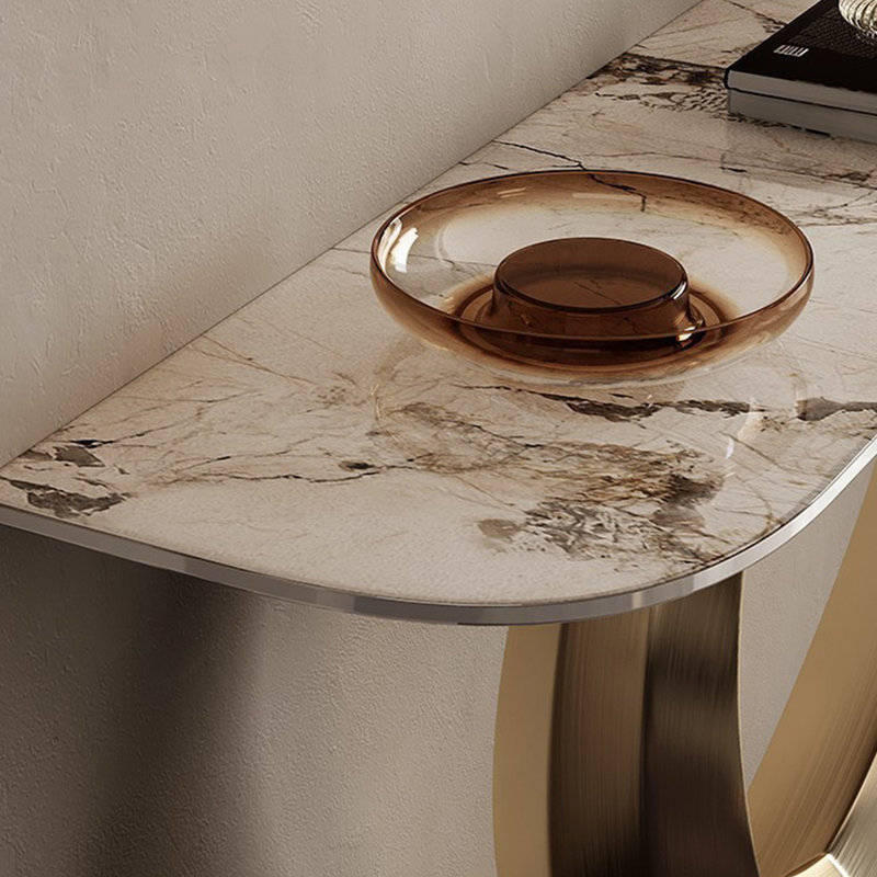 Italian style luxury console table, H 33,5 po x l 47,2 po x P 13,8 po, Doré