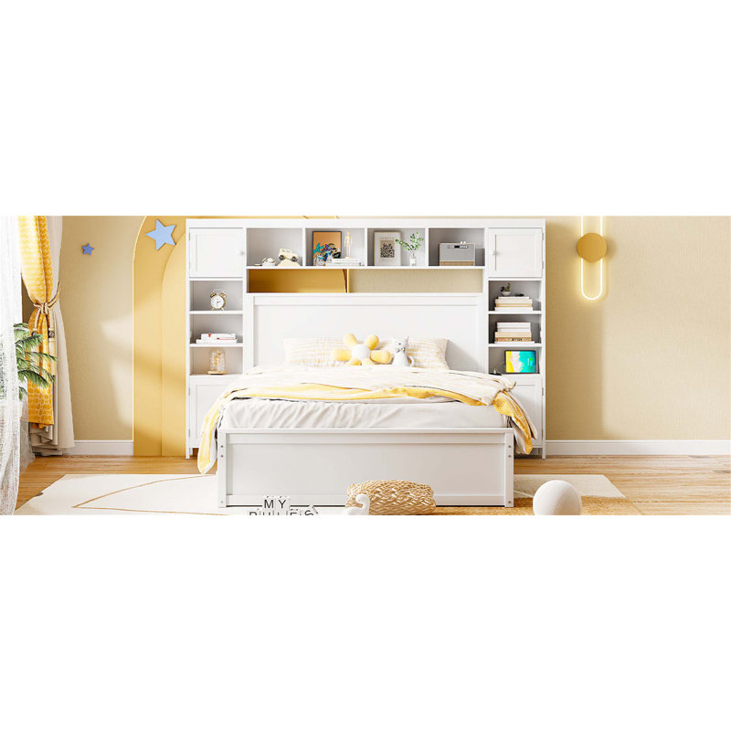 Lit tout-en-un avec armoire, tablette et prises intégrées, offrant beaucoup de rangement et une charge pratique pour un sommeil confortable
