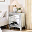 Armoire à miroir argentée 3 portes (54,6 x 40,1 x 68 cm) - Moderne et pratique pour chambre, salon, couloir. 21,5 x 15,8 x 26,8 pouces. Rangement multifonctionnel pour chambre.