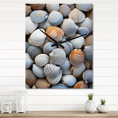 Horloge murale surdimensionnée en coquillage Beach