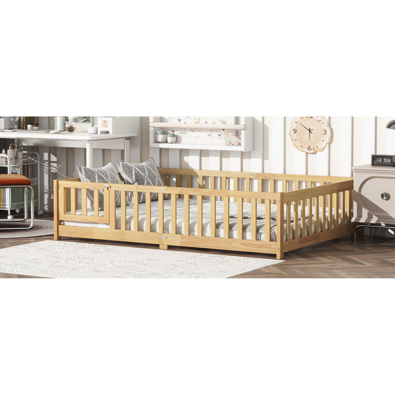 Lit de sol naturel en bois d'hévéa avec clôture et porte tournante, parfait pour les habitations compactes, supporte la transition vers le sommeil, 7 lattes renforcées, quincaillerie d'assemblage manuel
