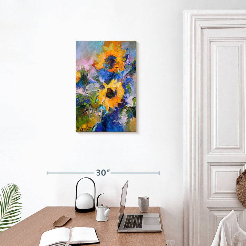 Harnek tournesols dans un vase bleu, H 24 po x l 16 po