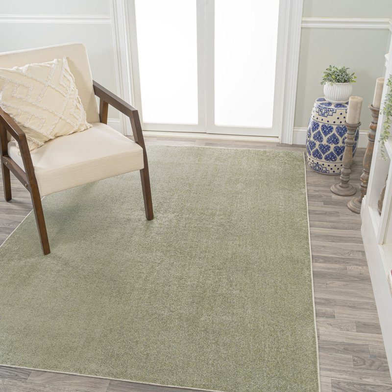 Waylynn Classic Solid Low-Pile Machine-Washable Sage Green Rug, Rectangle 5'3" x 7'7"