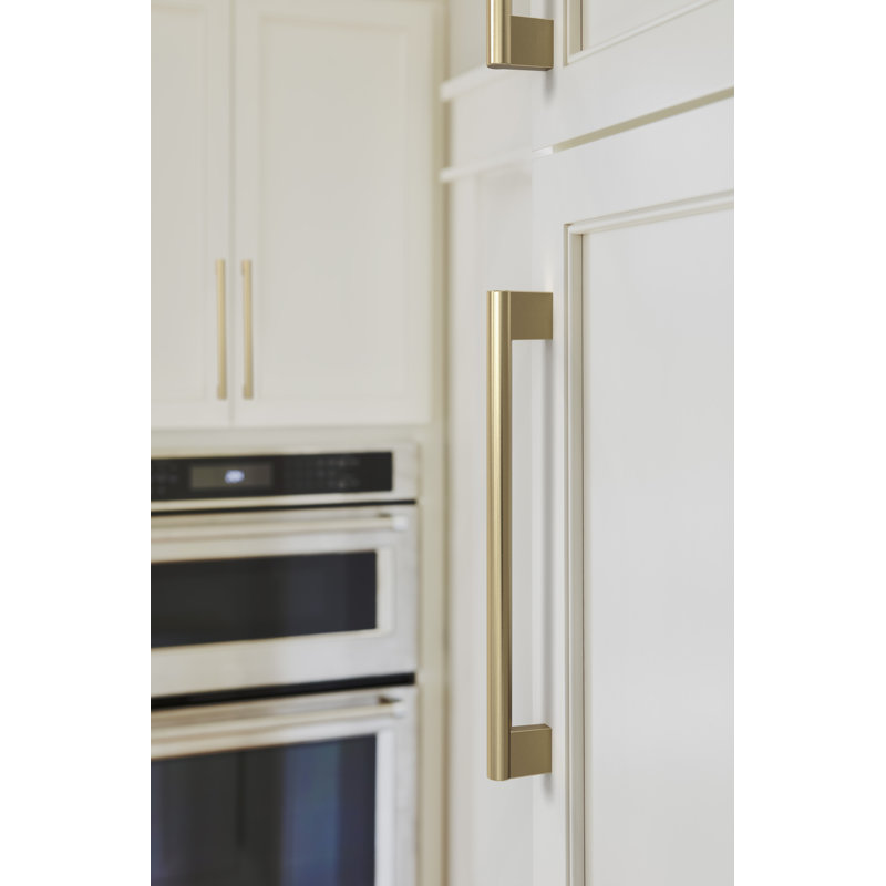 Versa 8-13/16 inch (224mm) Center-to-Center Golden Champagne Cabinet Bar Pull, 8 81/100", Golden Champagne