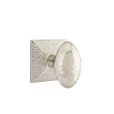 Ensemble de mortaise intérieure Emtek avec rosette martelée et bouton d'œuf martelé (LH)