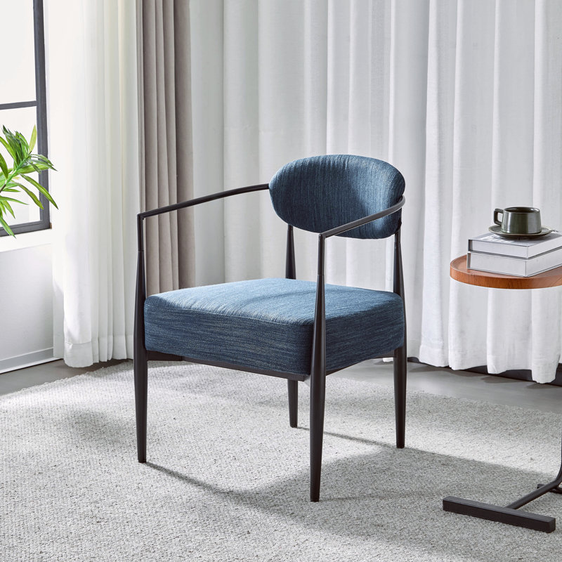 Fauteuil élégant rembourré avec pieds bleu marine Mid-Century