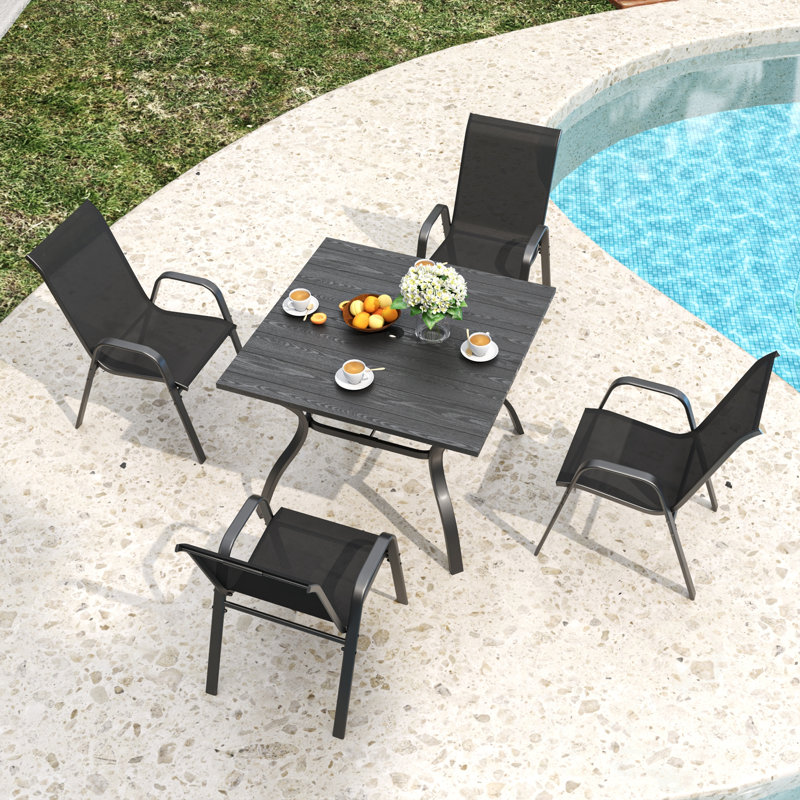Ensemble de table de salle à manger 5 pièces avec trou pour parasol et 4 chaises pliantes, Noir