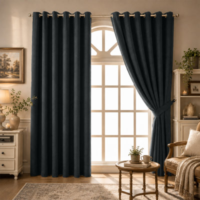 BLACKOUT CURTAIN EYELET 46X90