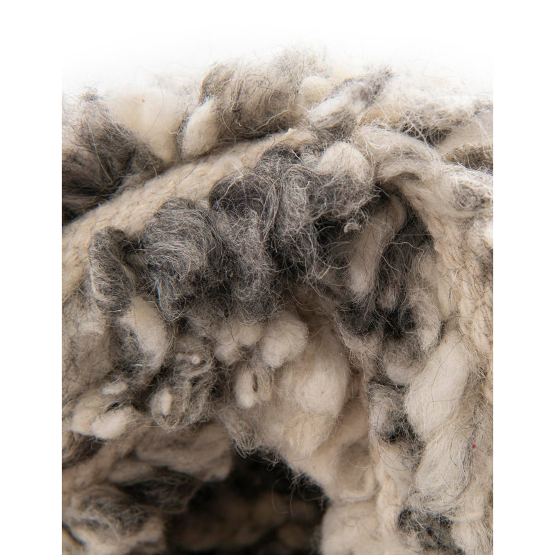 Yanaliz Hand Loomed Wool Indoor Rug, Runner 2'7" x 12'