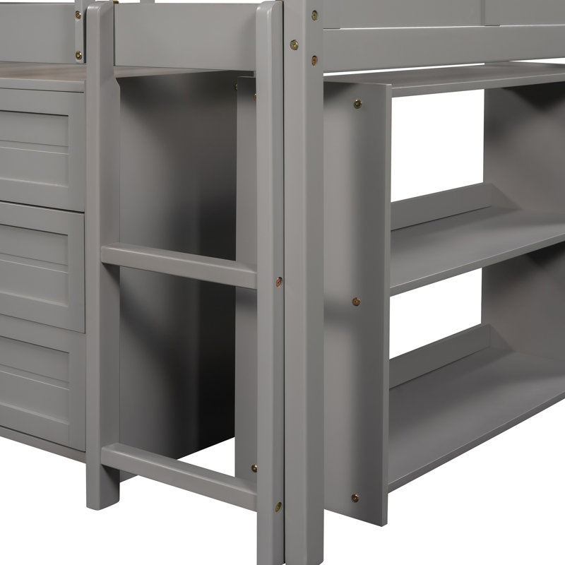 Lit mezzanine simple gris avec une armoire et une tablette efficaces. Fabriqué en bois massif. Économisez de l'espace et restez organisé. Barrière de sécurité complète pour. Pas de sommier requis. Espaces de rangement spacieux. Bois massif