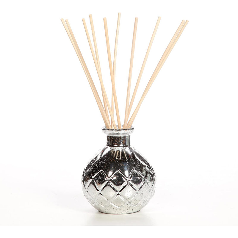 Diffuseur d'huile de lavande aromathérapie avec bouteille en verre et bâtonnets de roseau