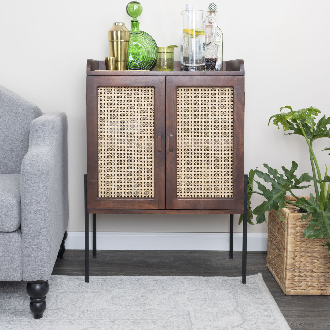 Lyniyah Resin Table Lamp Bayou Breeze 