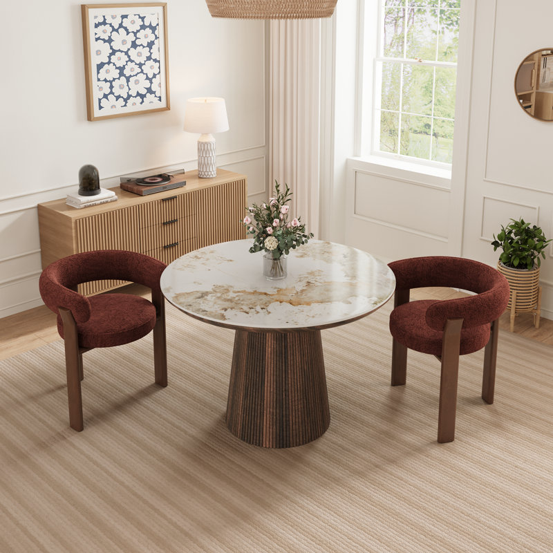 Ensemble de table et de chaises Adwin pour 2 personnes, comprenant une table ronde de 120 cm et 2 fauteuils rembourrés Teddy.