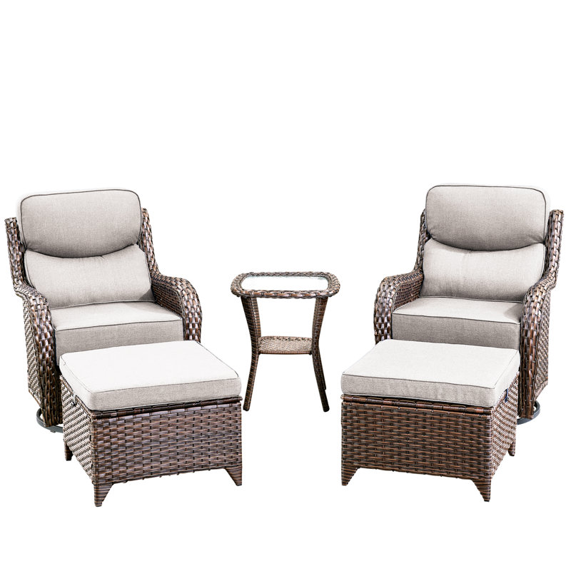 Ensemble de mobilier de patio en osier - Ensemble de conversation modulaire en rotin 5 pièces avec 2 chaises berçantes pivotantes, 2 repose-pieds et 1 table d'appoint pour terrasse